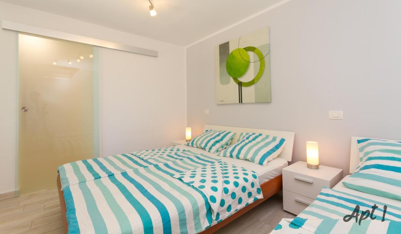 Apartments Kolenc Portoroz Bagian luar foto
